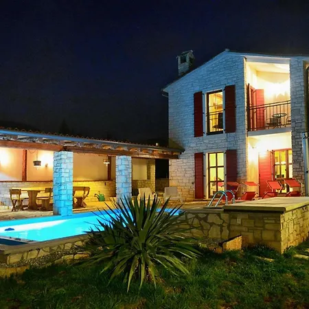 Mari Tatil Evi *